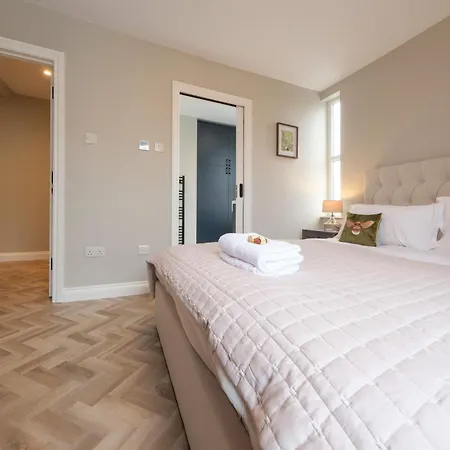 One Bedroom Flat In Southville *