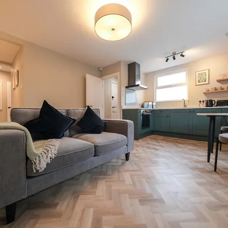 One Bedroom Flat In Southville Apartment Bristol